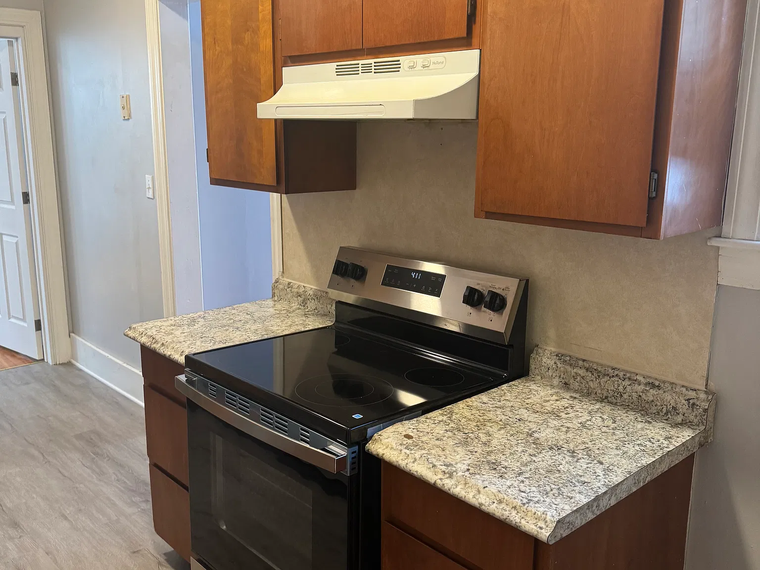 3 bed, $2,200 — Photo 3