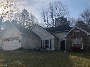 565 Tribble Creek Dr, Grayson, GA
