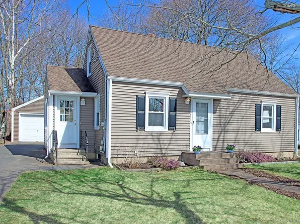112 Pleasant Drive, Hamden, CT 06514