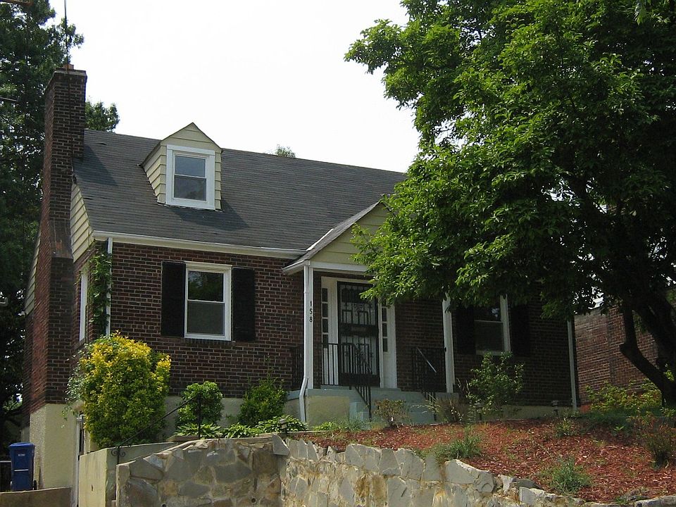 Located in a quiet neighborhood minutes away from downtown DC and 495.