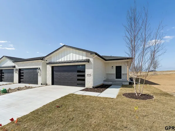 18104 Cooper St, Gretna, NE 68028