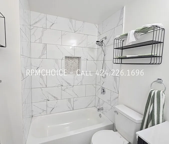 220 E 83rd St — Photo 9
