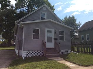 229 Schiller Ave, Aurora, IL 60505