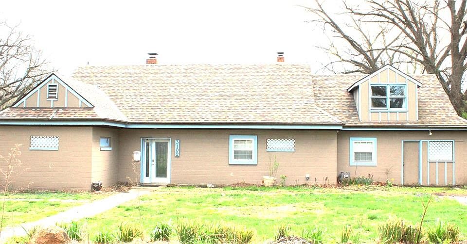 1st image of 3102 Woodlawn Ave
