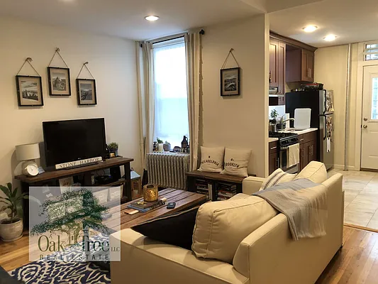 Rented by Oak Tree LLC | media 13