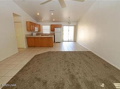 4th image of 2080 Holly Ave #103