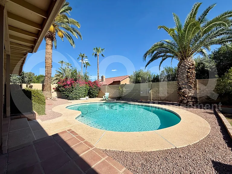 1915 E Buena Vista Dr — Photo 31