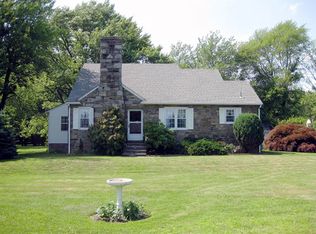 8 Meetinghouse Rd, Hatboro, PA 19040