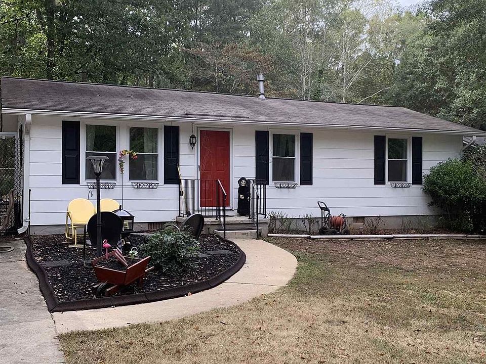 1st image of 3835 Maggie Dr SE #14