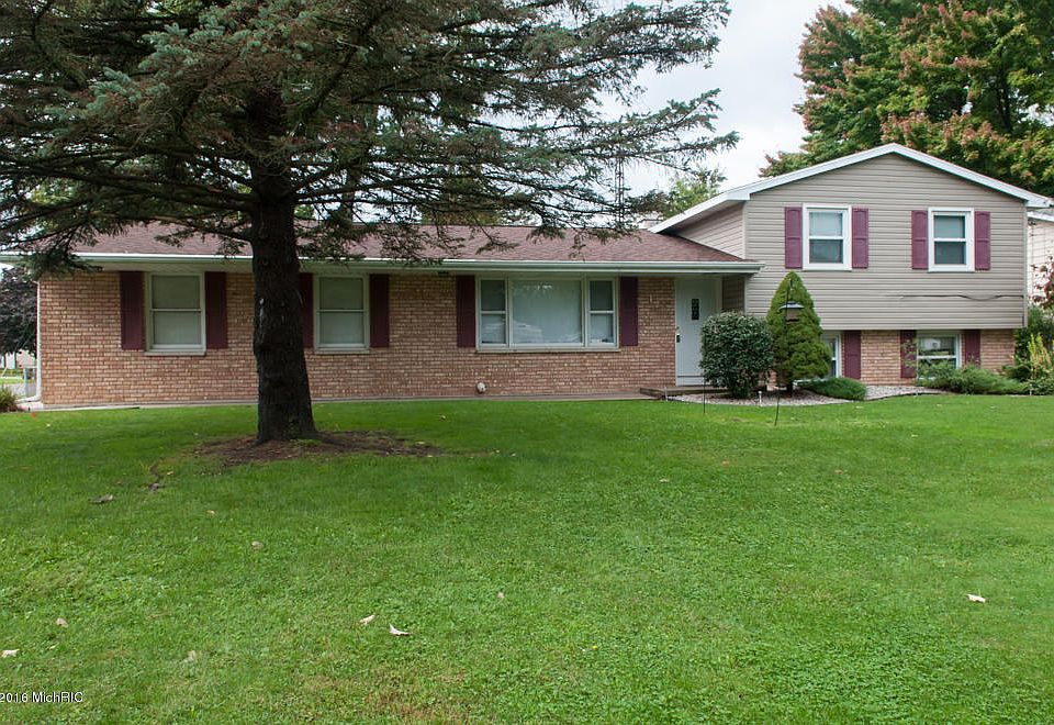 1st image of 170 Sherwood Dr