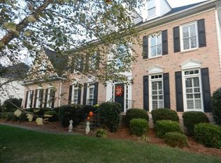 4101 Wallbrook Dr, Matthews, NC 28105