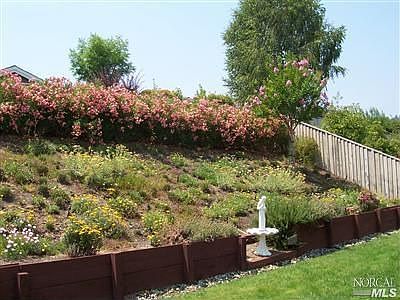 3rd image of 309 Rolling Hill Ct