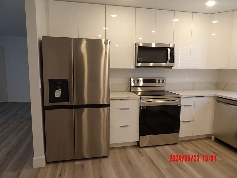 4240 Gaye Ln — Photo 11