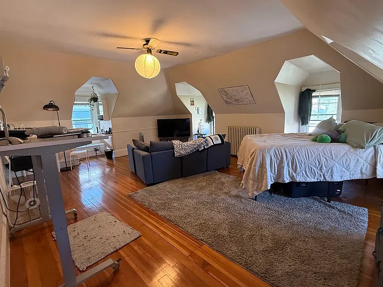 23 Parsons St #3 — Photo 1