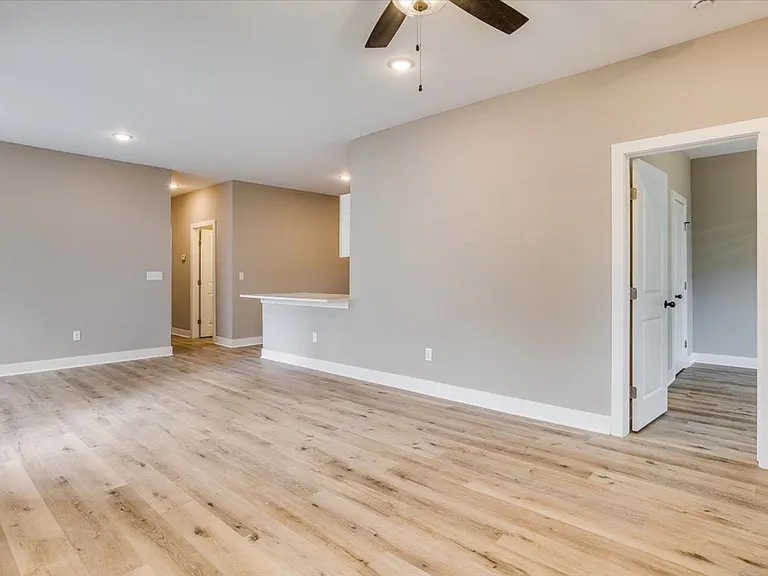 4349 N Sandplum St — Photo 5