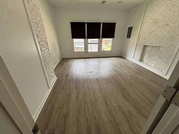 3rd image of 207 S Porter St