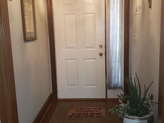 3rd image of 7424 Forest Ave