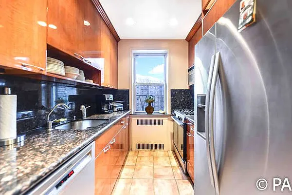 Sold by Benjamin Realty Since 1980 | media 29