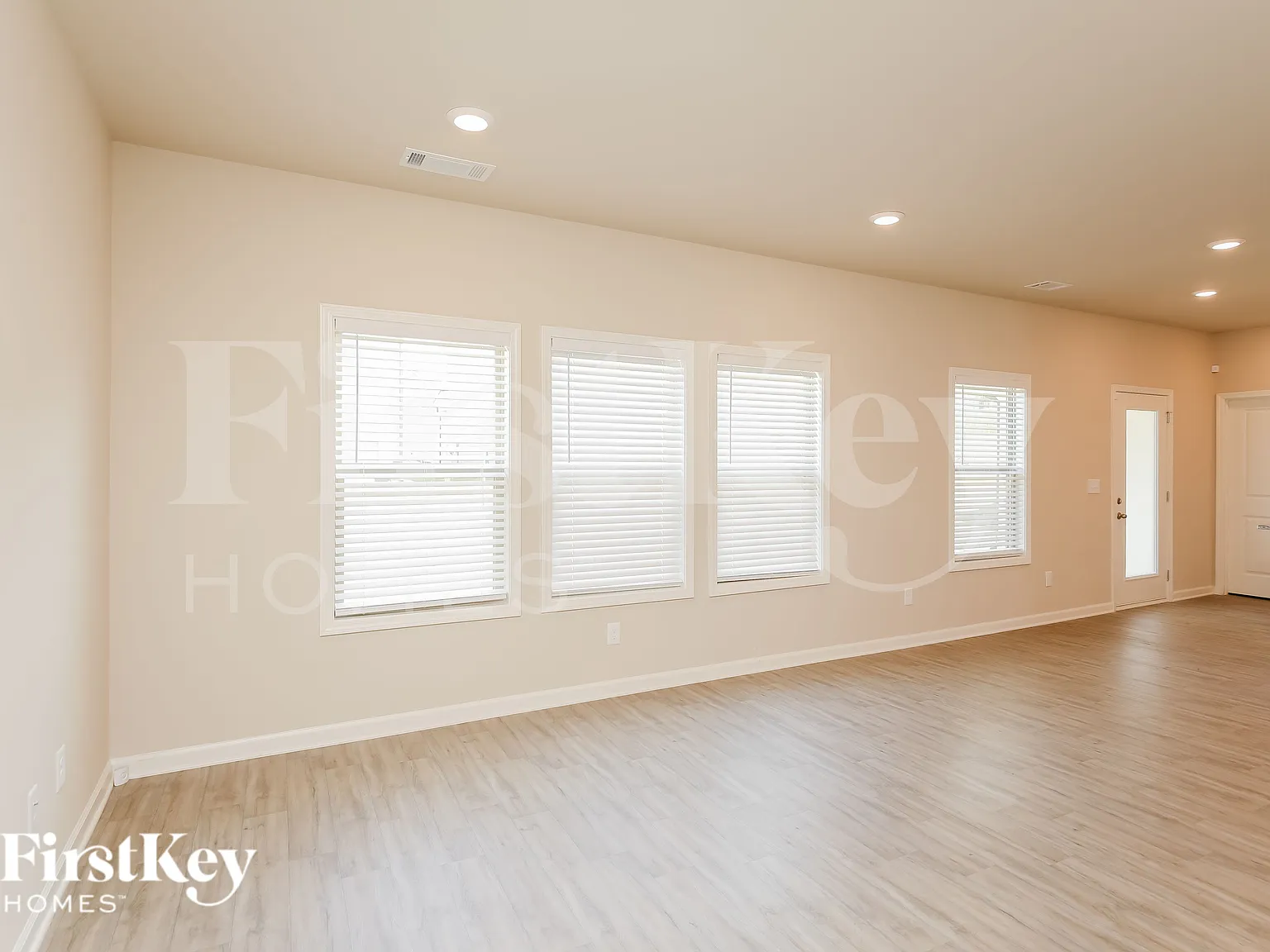 4 bed, 2.5 bath, 2489 sqft, $2,965 — Photo 3