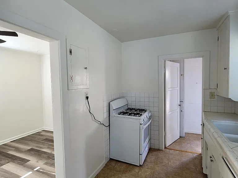 645 N Huntington Blvd #645.5 — Photo 7