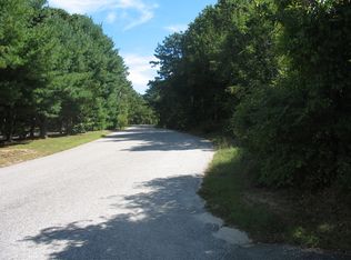 33 Ridge Rd, Southampton, NY 11968