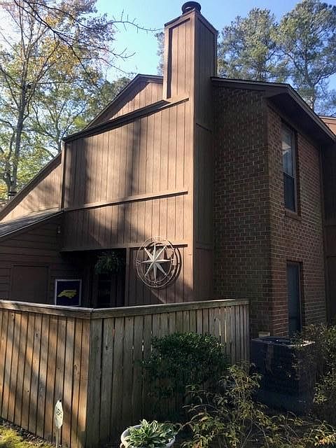 1st image of 1214 Ash Cir