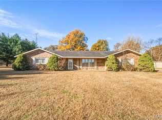 139 Pharris Ridge Dr, Sikeston, MO 63801