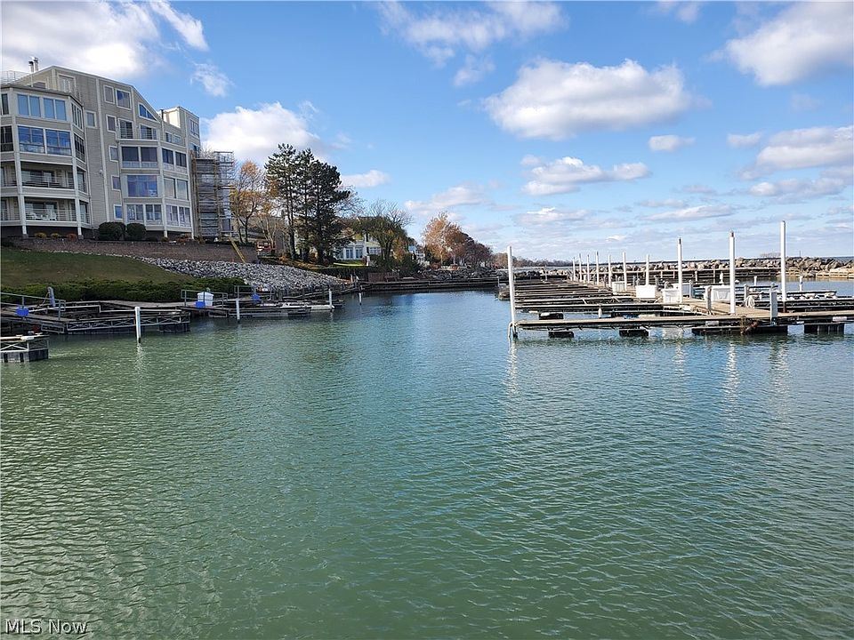 Beachwood Villa Condominiums 1503 Cleveland Rd E Huron OH Zillow