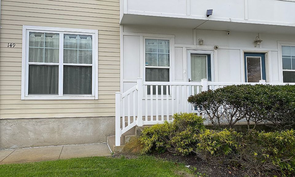 1st image of 149 Beach 73 St