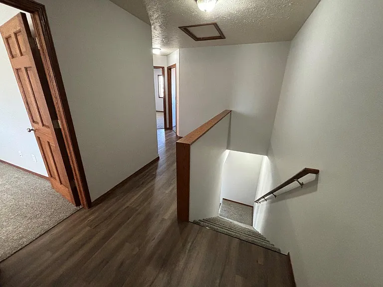 Ideal Twinhomes — Photo 15