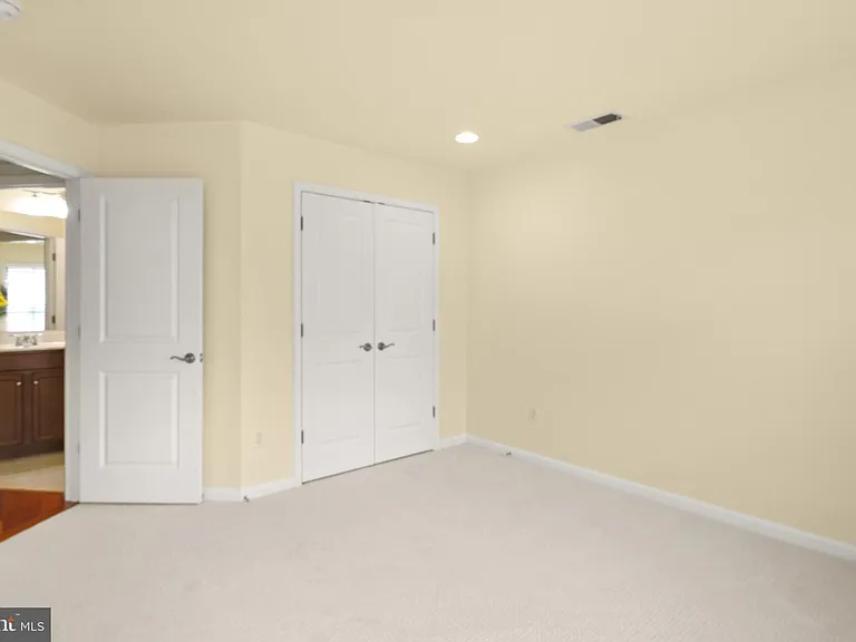 24839 Somerby Dr — Photo 45