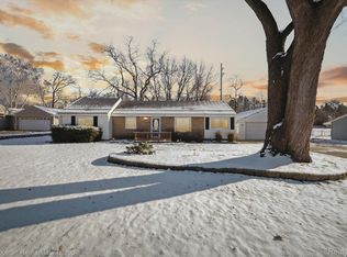 220 Briscoe Blvd, Waterford, MI 48327