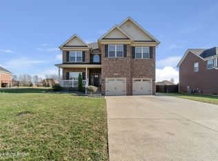 316 S Autumn Ridge Dr, Mount Washington, KY 40047