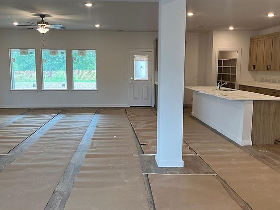 2nd image of 6626 Kingfisher Ln
