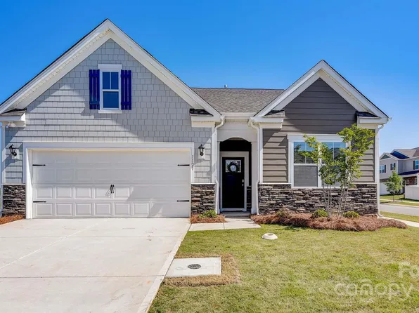 7695 Bainbridge Rd, Sherrills Ford, NC 28673