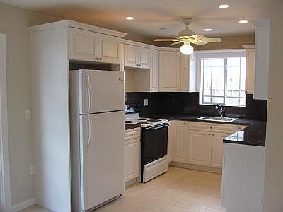 5th image of 3841 NE 13th Ter