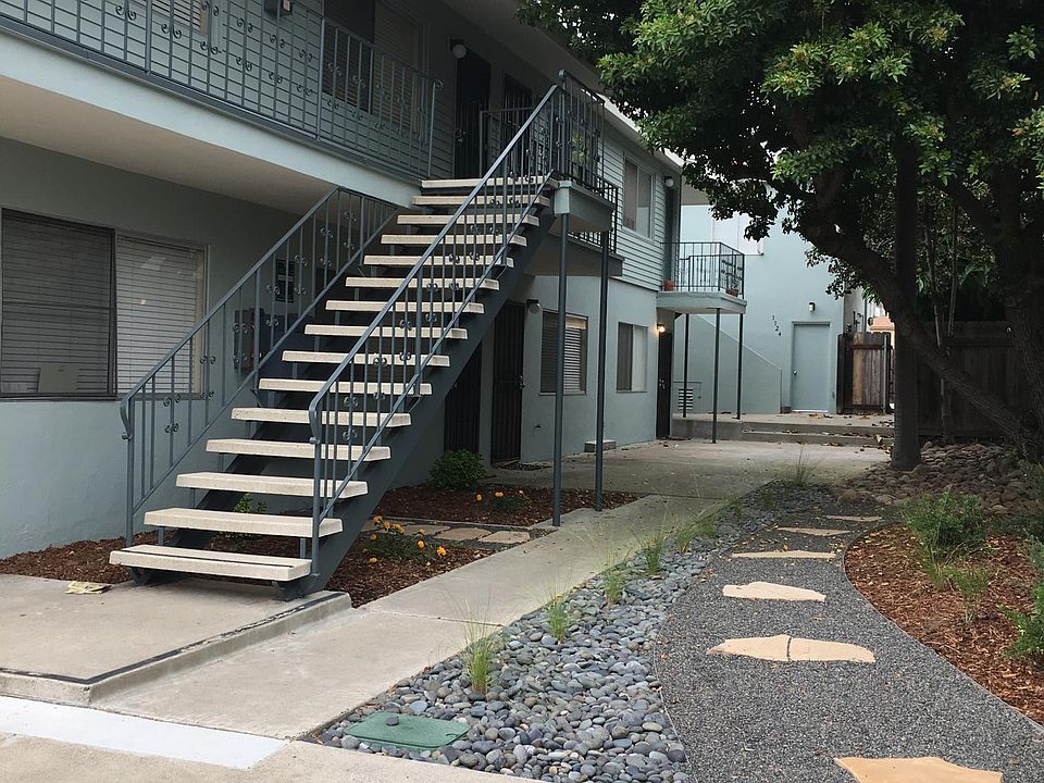 1st image of 1122 Felspar St