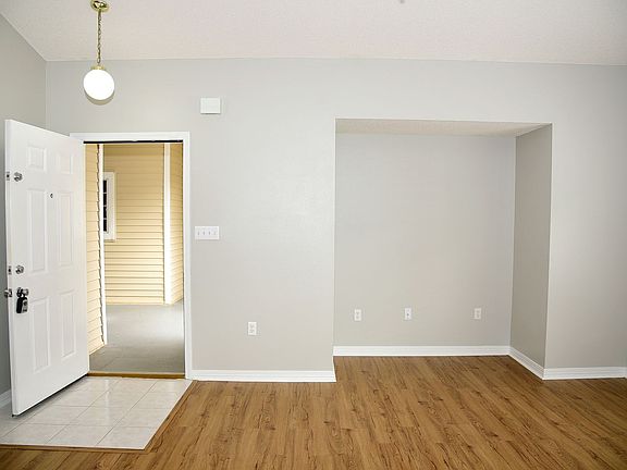 3rd image of 1501 Partin Dr #203
