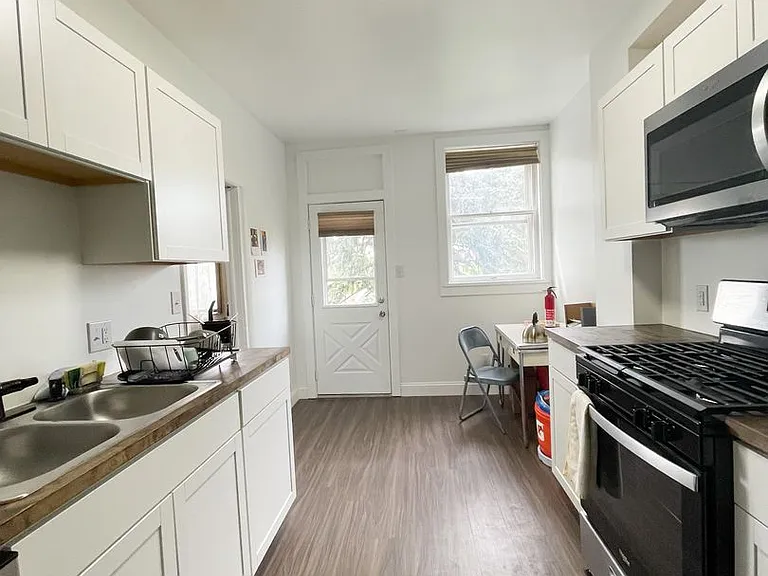 1526 Fernleaf St — Photo 7