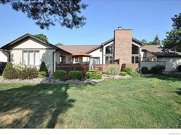 2nd image of 68 Buttonwood Ct