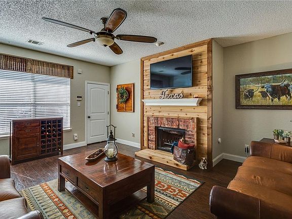 5th image of 7814 Harbor Dr