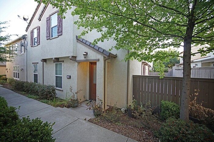 1st image of 110 Talmont Cir
