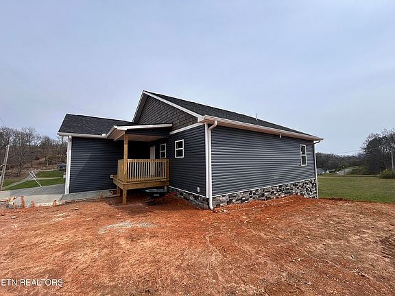 4th image of 146 Eva Ln