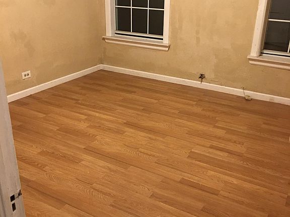 4th image of 304 Cliff Ave