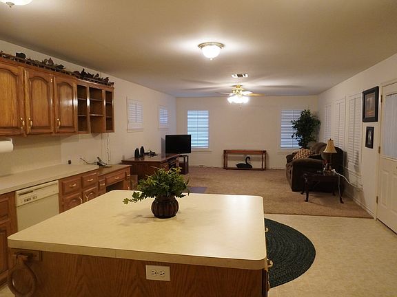 4th image of 113 Settlers Ct