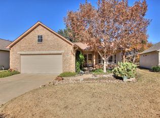 124 Warbler Way, Georgetown, TX 78633