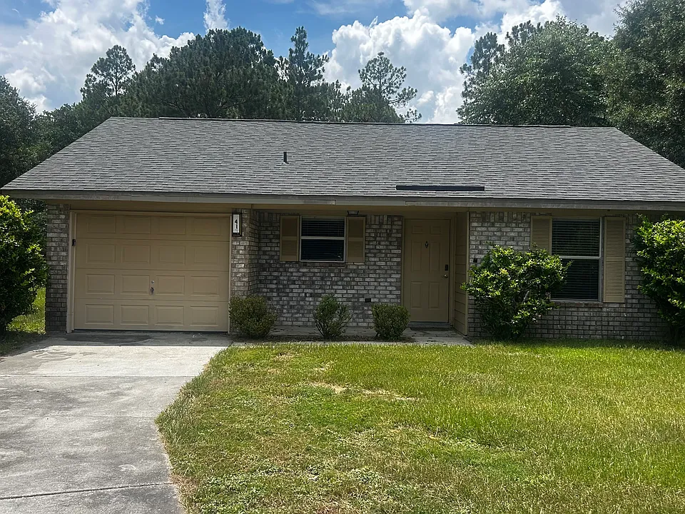 41 Laiken Ct