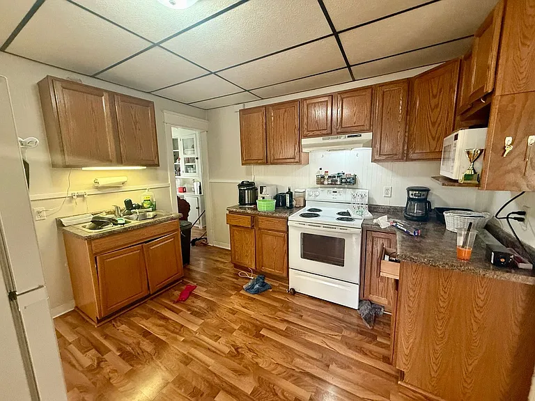 1222 Prospect Ave — Photo 2