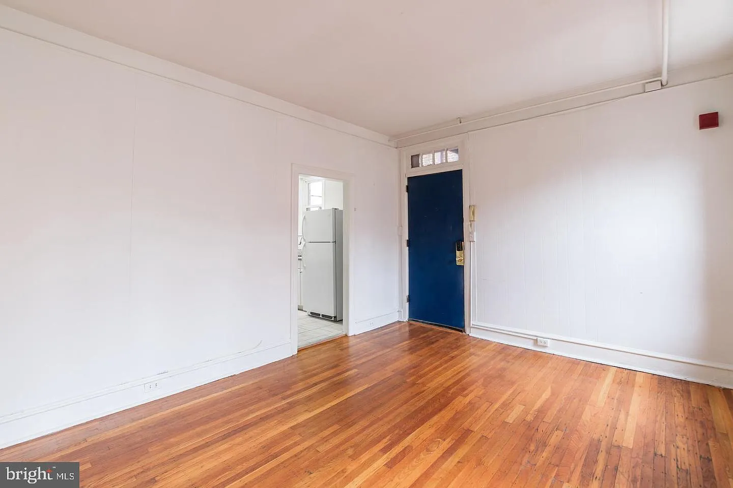 1 bed, 1.0 bath, $1,045 — Photo 3