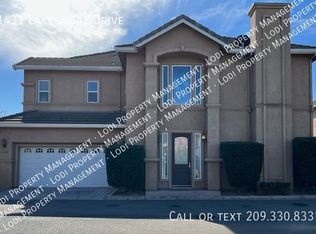 1431 Lakeshore Dr, Lodi, CA 95242